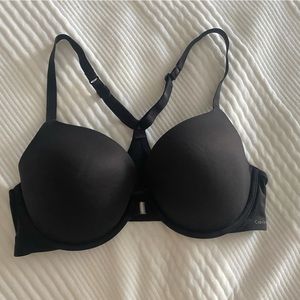 Calvin Klein clip in front bra 34C